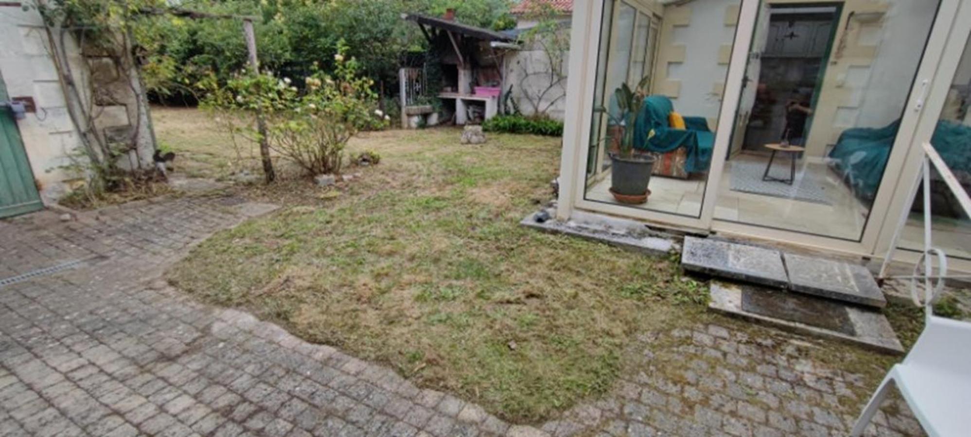 Maison 4 Chambres Avec Jardin Saint-Jean-dʼAngély 外观 照片